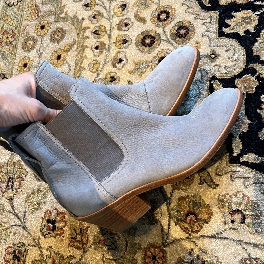 Rag & Bone grey Chelsea boots